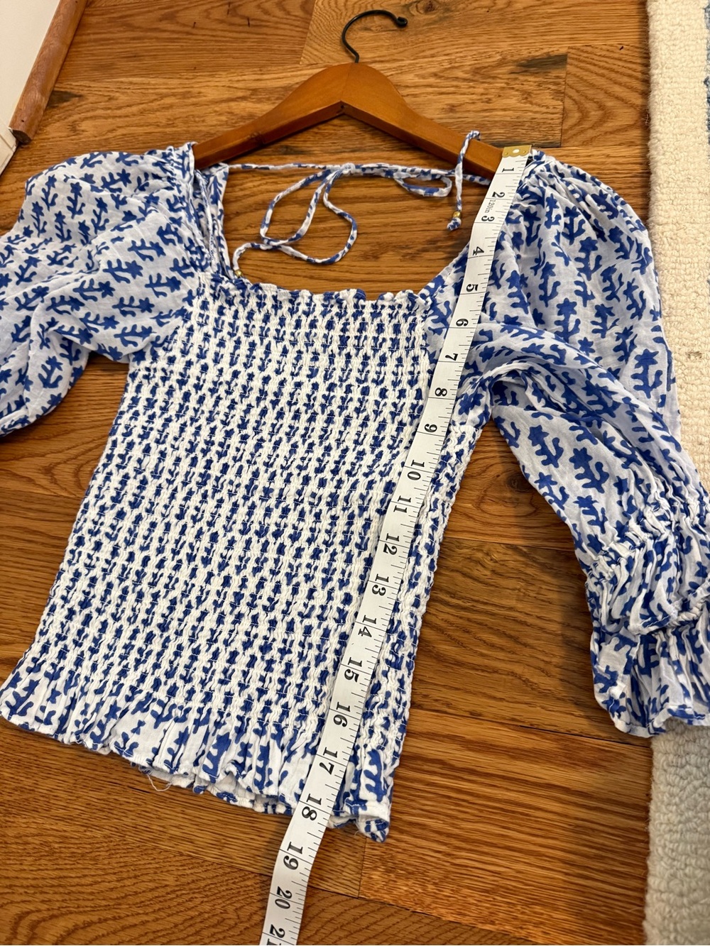 Oliphant Top Womens XS Smocked Top Floral Blue White - Picture 8 of 10